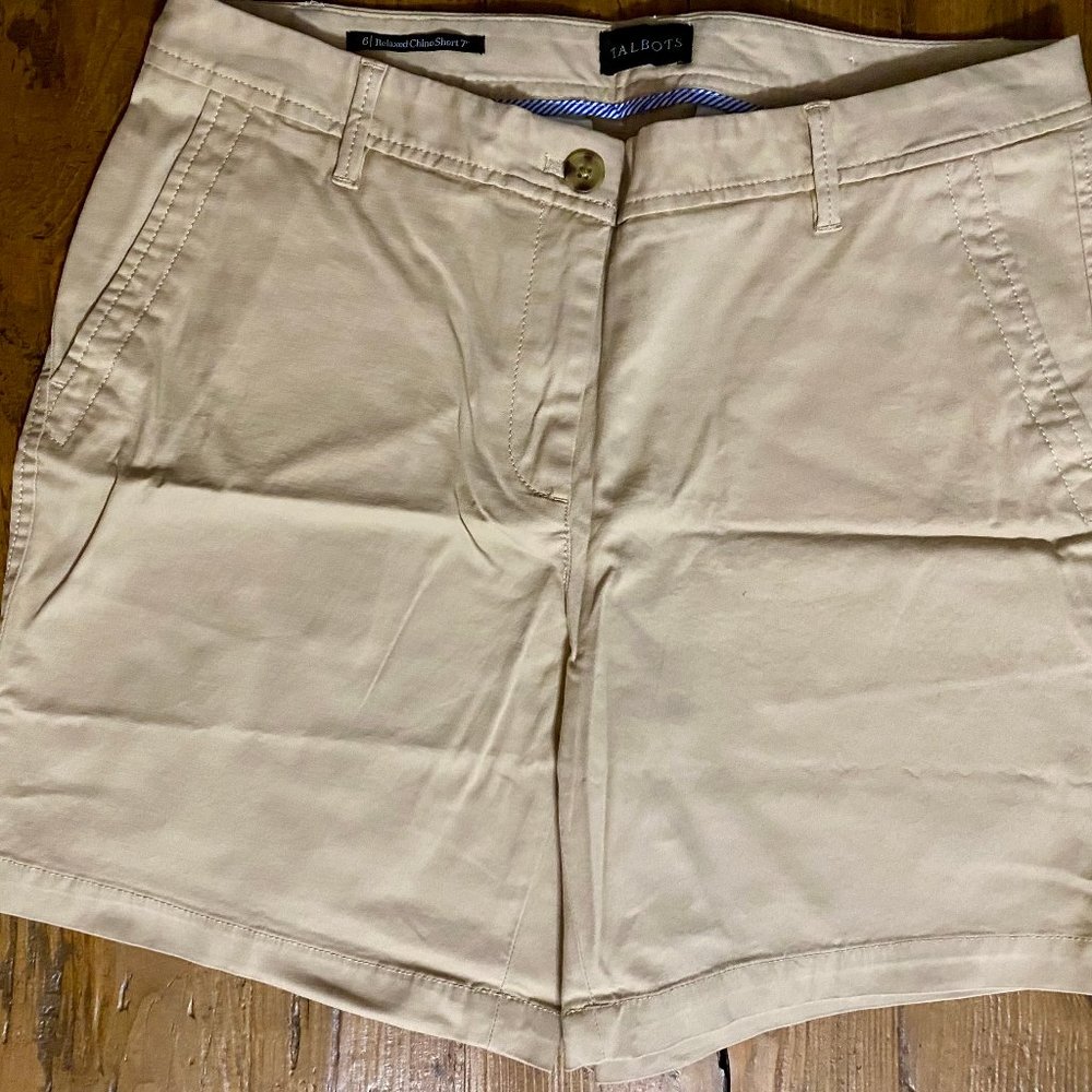 Talbots the relaxed chino shorts Size 6